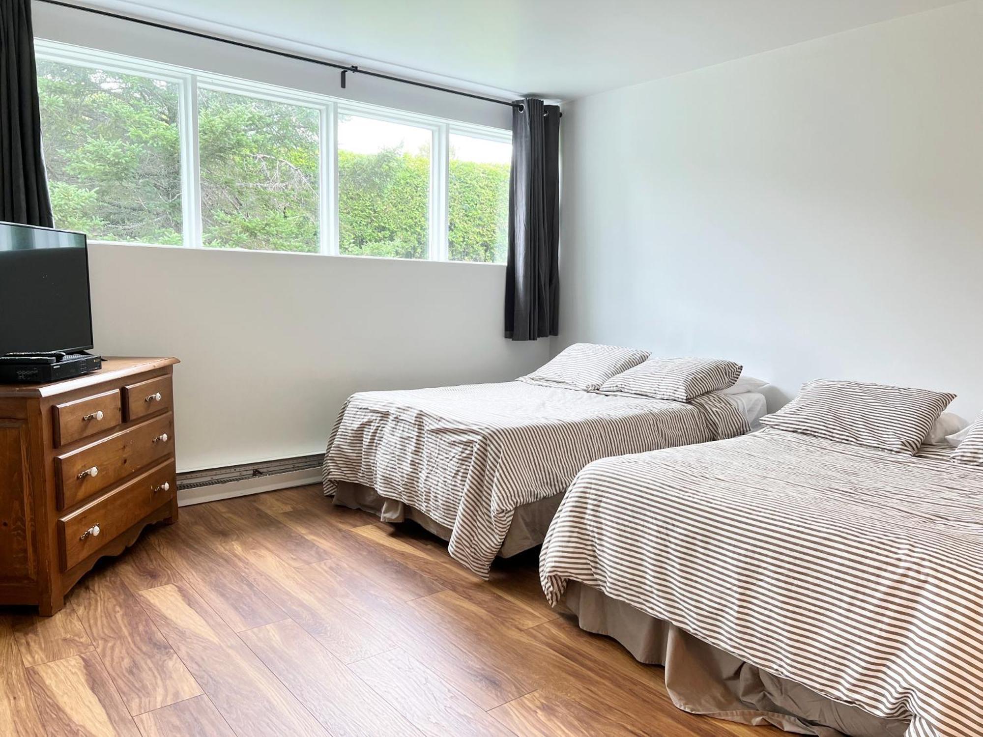 Chalets Montmorency Mont-Sainte-Anne ภายนอก รูปภาพ