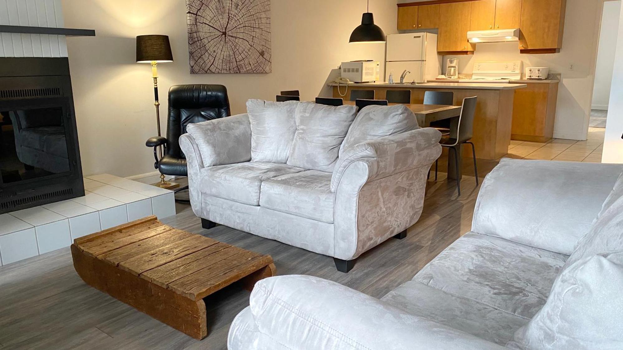 Chalets Montmorency Mont-Sainte-Anne ภายนอก รูปภาพ