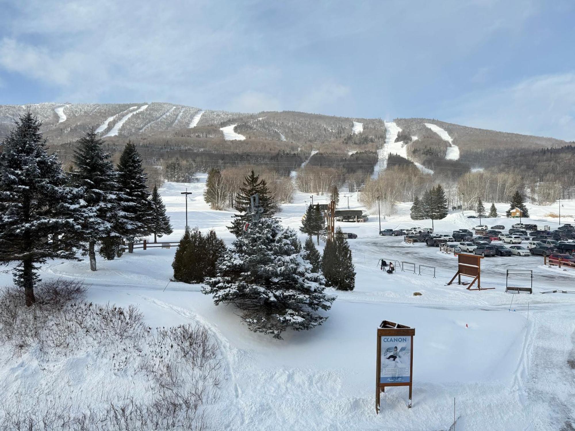 Chalets Montmorency Mont-Sainte-Anne ภายนอก รูปภาพ